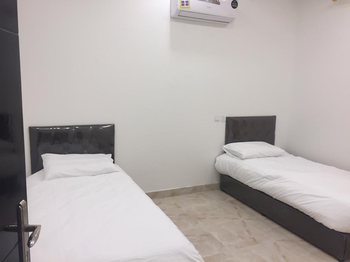 Al Sondos Furnished Apartments 아바 외부 사진